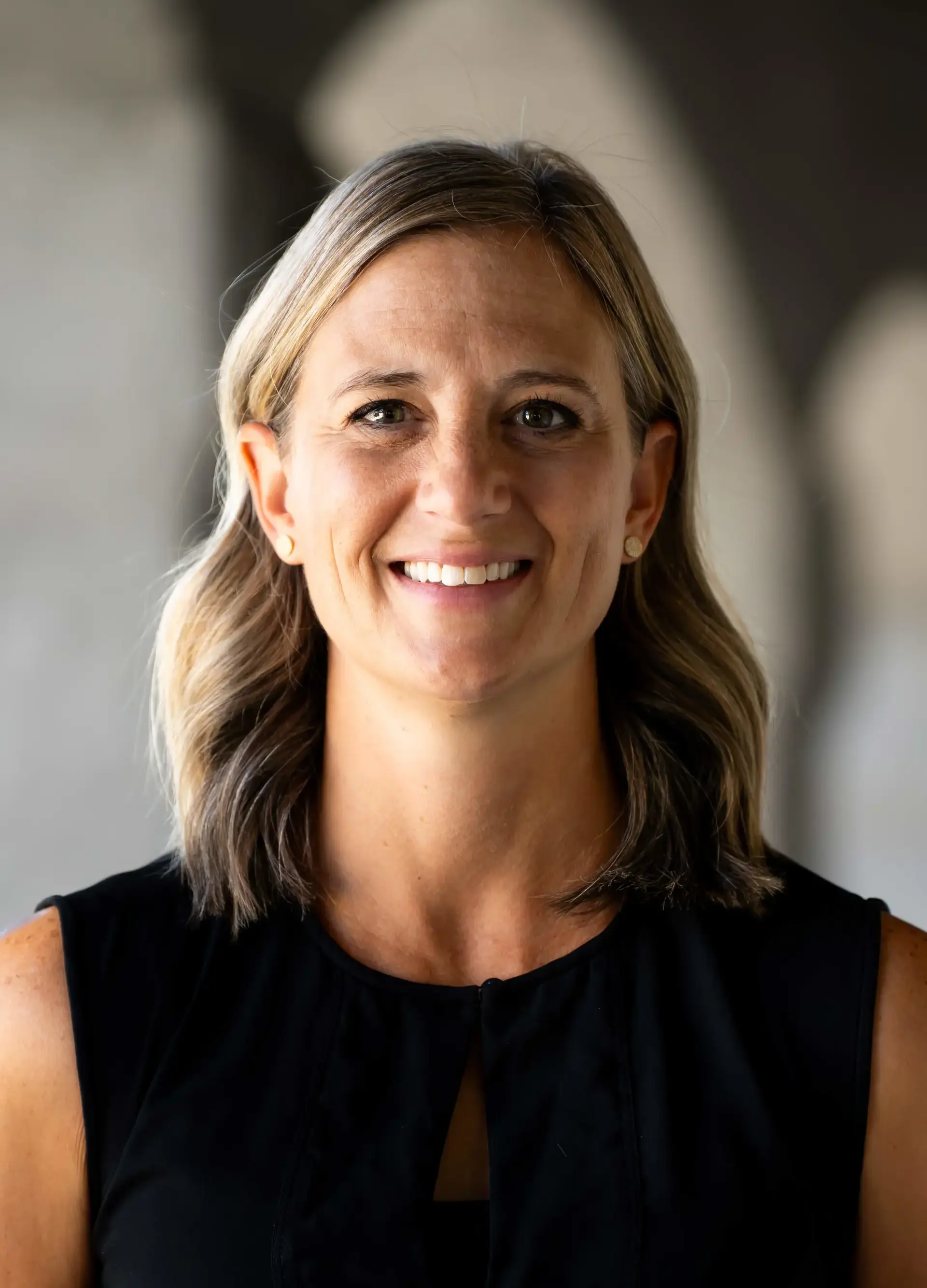 Headshot of Laura Smith